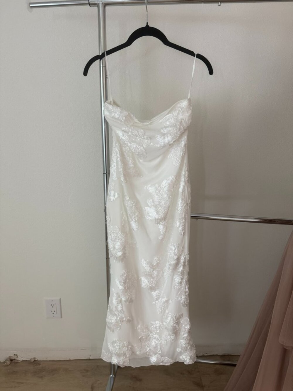 White Embroidered Flower Midi Strapless Dress